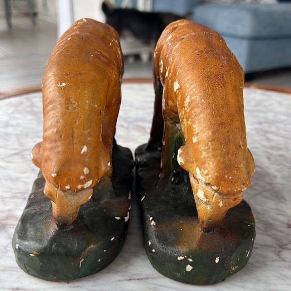 Vintage chalkware sheep bookends - Picture 11 of 14